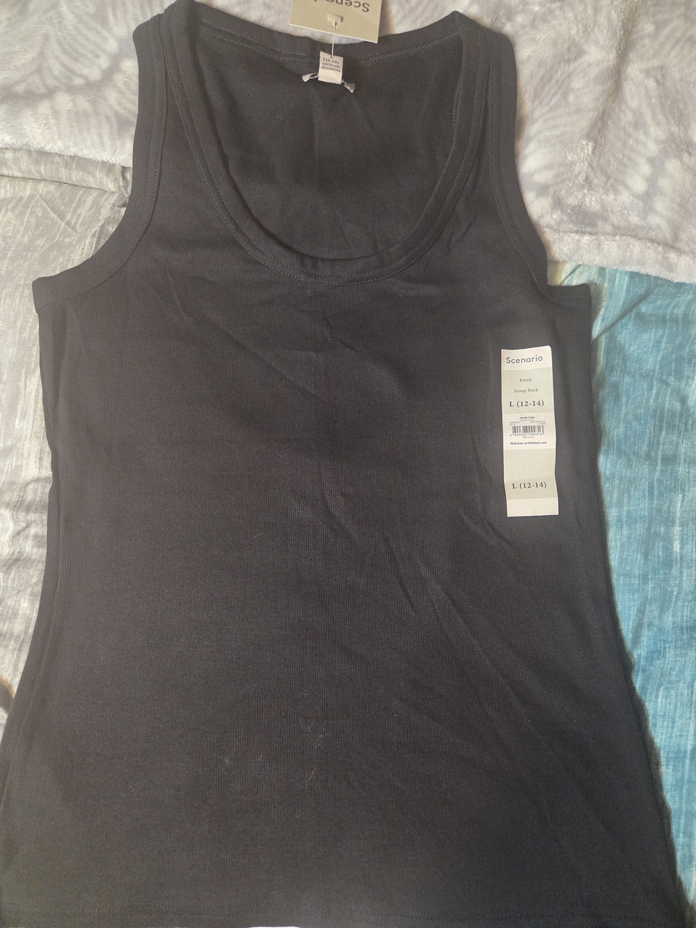 Women’s Black Scoop Neck Tank Top - L